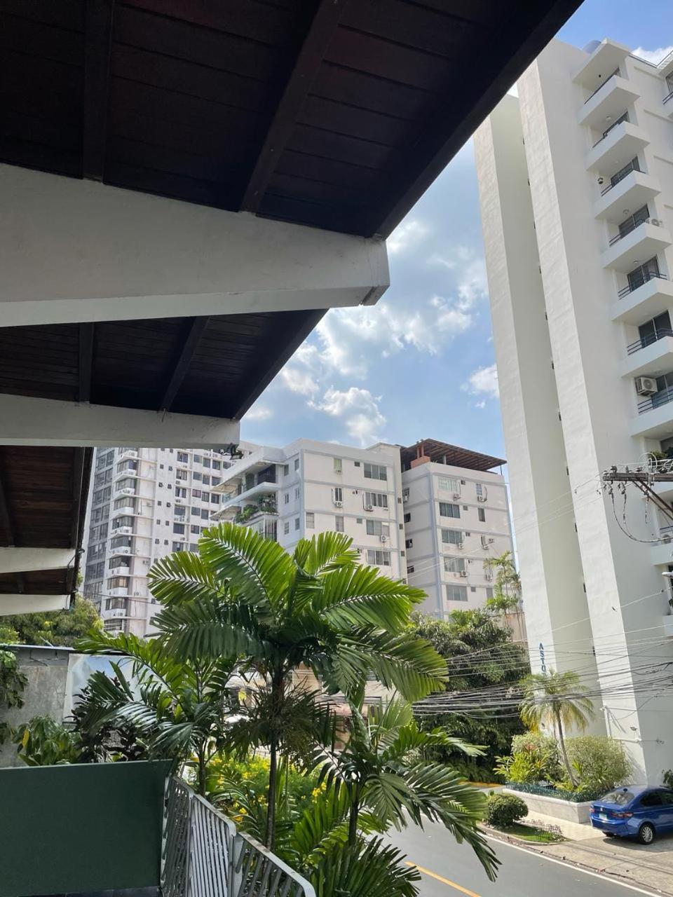 Hostal El Prado Panama City Exterior photo
