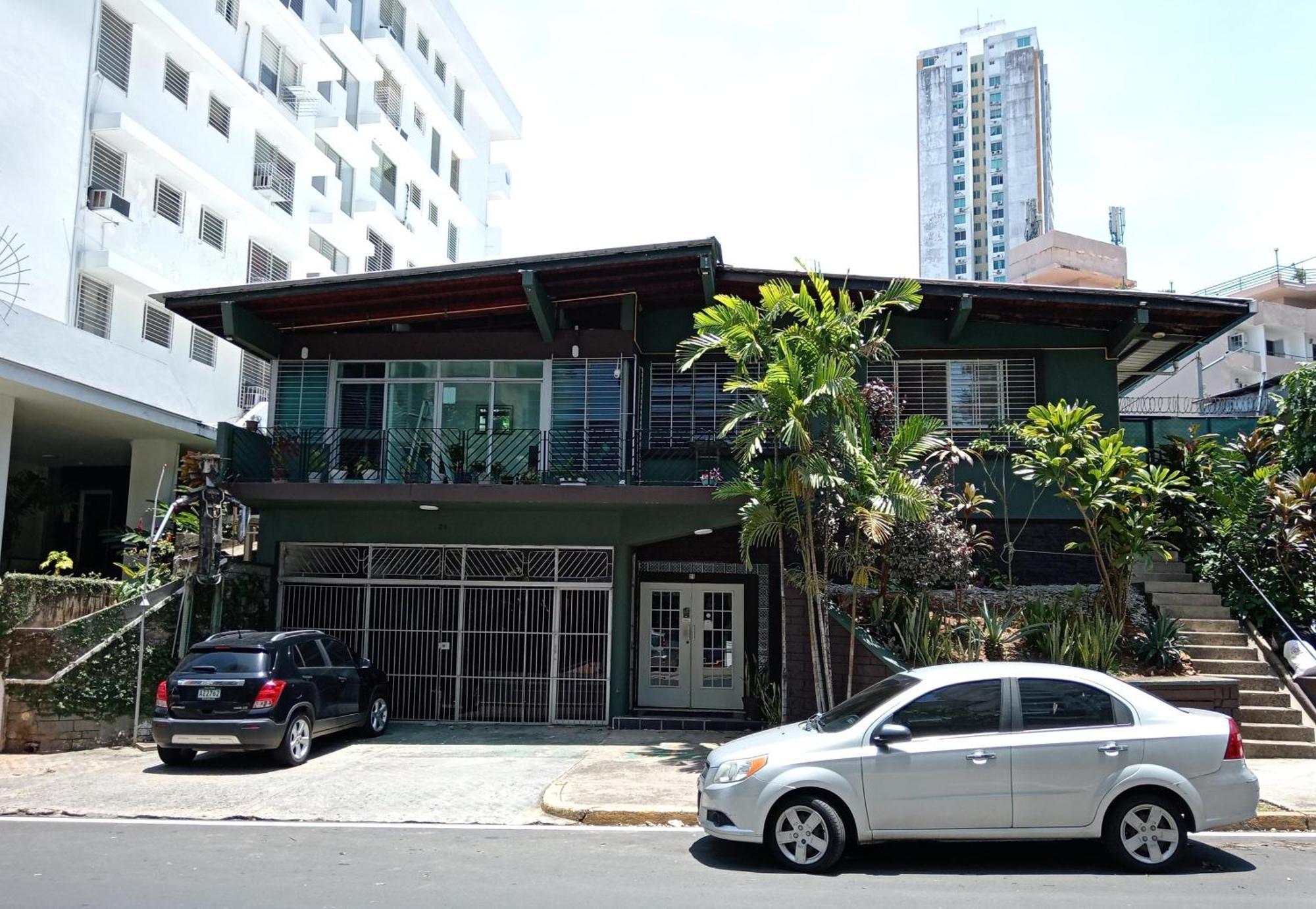 Hostal El Prado Panama City Exterior photo